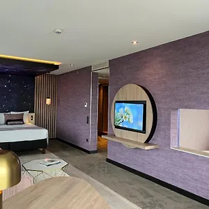 Der Valk 4*, Düsseldorf Almanya