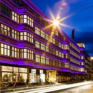 Ellington 4*, Berlin Almanya